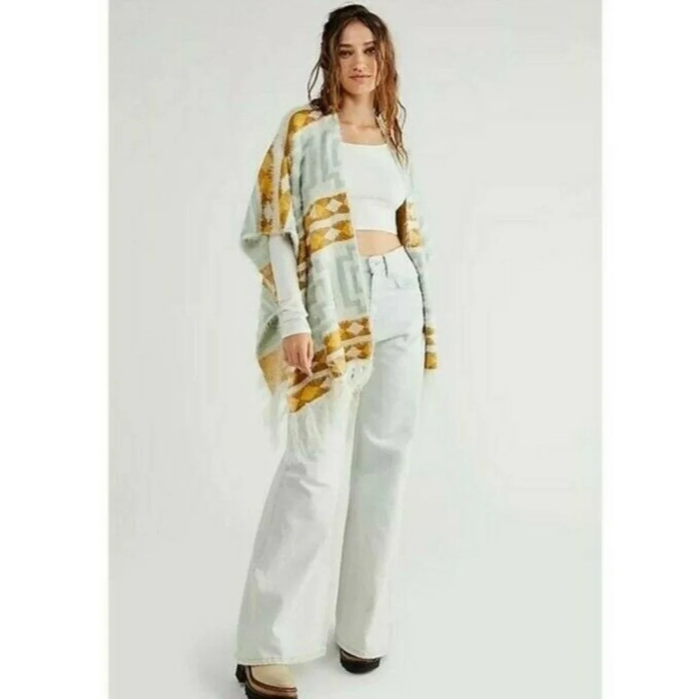 𝅺FREE PEOPLE Diamondback Knit Sweater Kimono Wrap - Picture 2 of 8